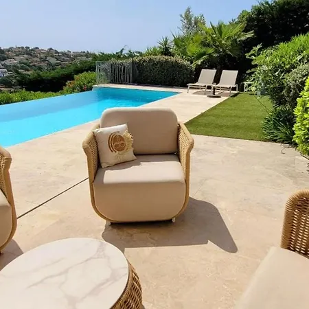 Holiday home 4p With Private Pool Near The Sea Sainte-Maxime